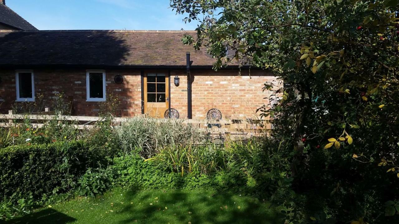 Bed and Breakfast Upper Wood End Farm Marston Moreteyne Экстерьер фото