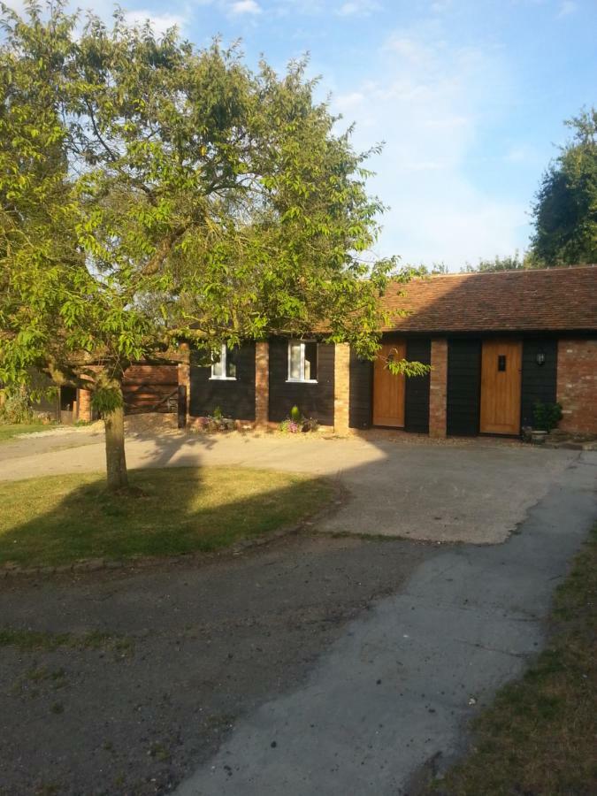 Bed and Breakfast Upper Wood End Farm Marston Moreteyne Экстерьер фото