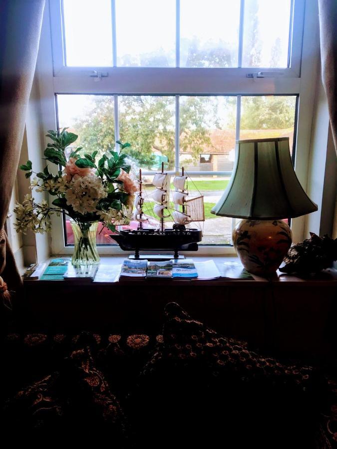 Bed and Breakfast Upper Wood End Farm Marston Moreteyne Экстерьер фото